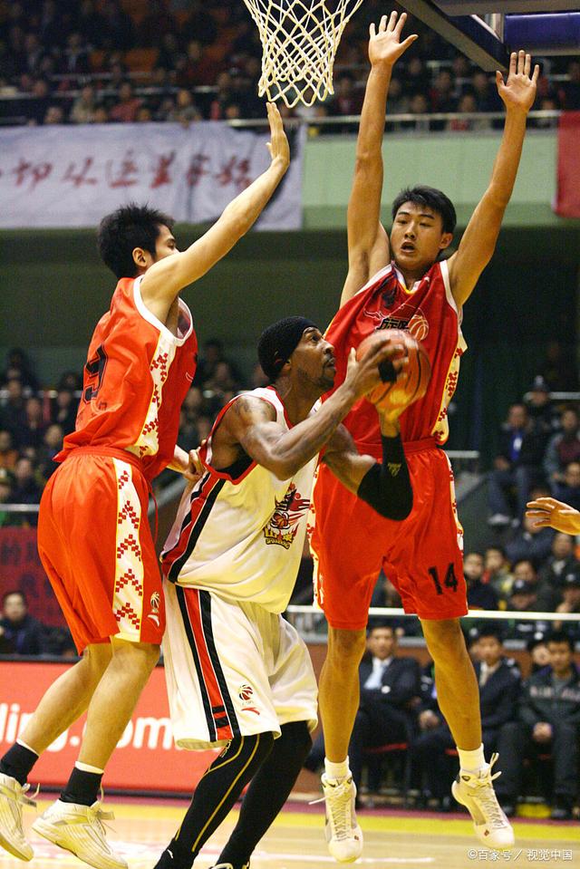 开云登陆入口 -关于里程碑夜！俄克拉荷马雷霆迎来里程碑，NBA总决赛集结日刷纪录，赛场秩序良好，资深球员宣示担当的信息