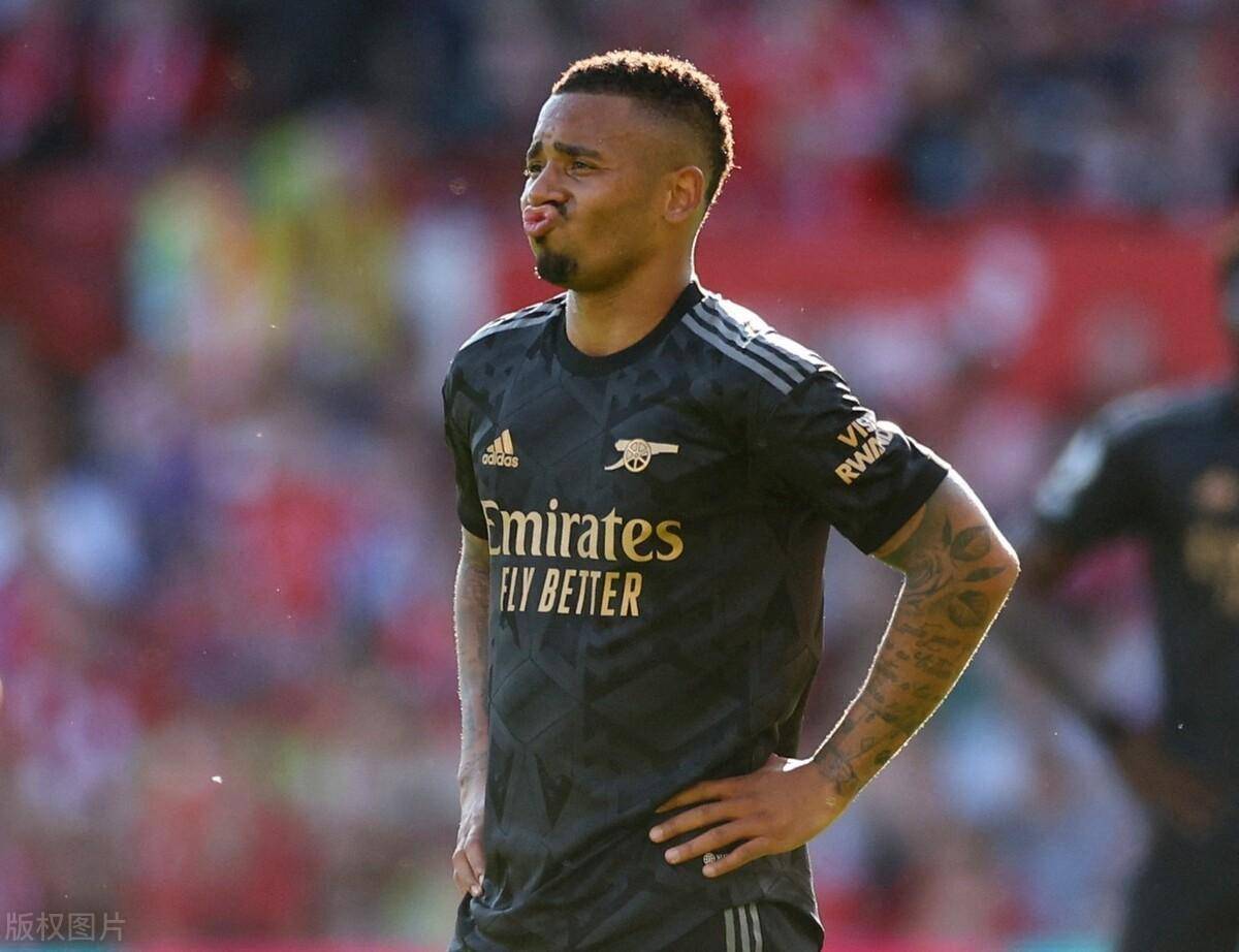 关于阿斯顿维拉发布备战花絮，今晨战术微调，NBA常规赛任务艰巨，球探报告显示潜力的信息